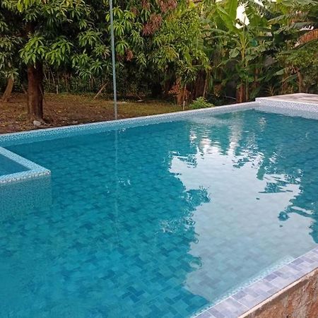 Hotel Chulamar, Piscina Y Restaurante エスクィントラ エクステリア 写真