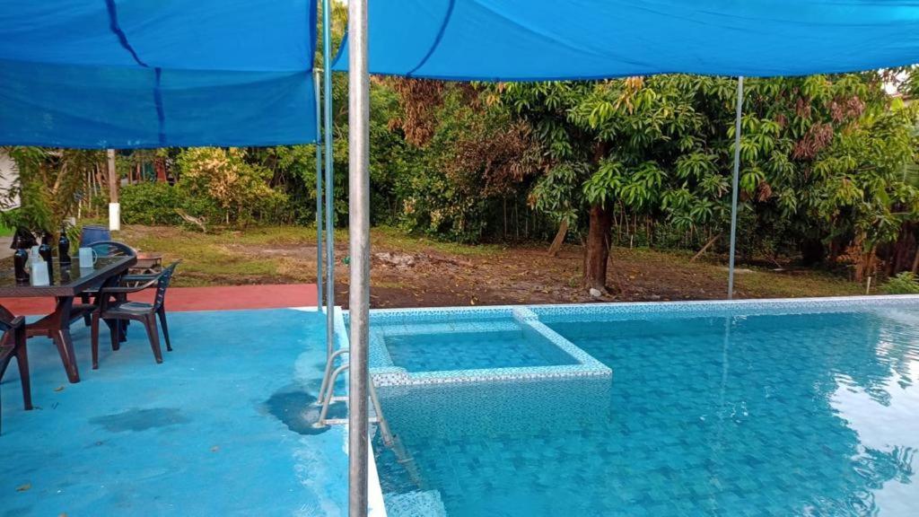 Hotel Chulamar, Piscina Y Restaurante エスクィントラ エクステリア 写真